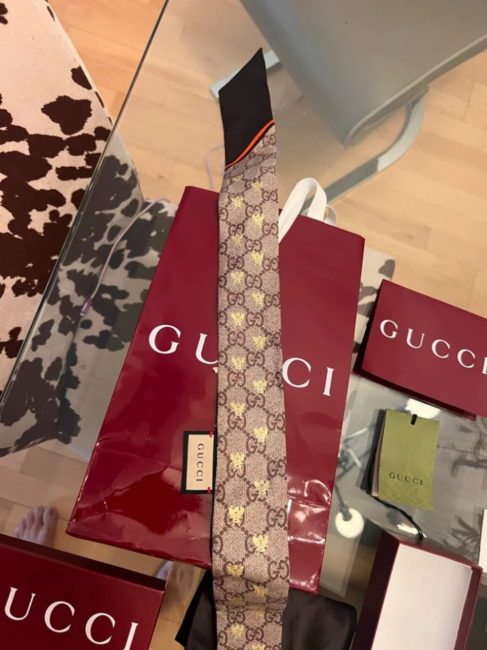 Authentic Gucci GG Bees Silk Monogram Neck Bow Scarf